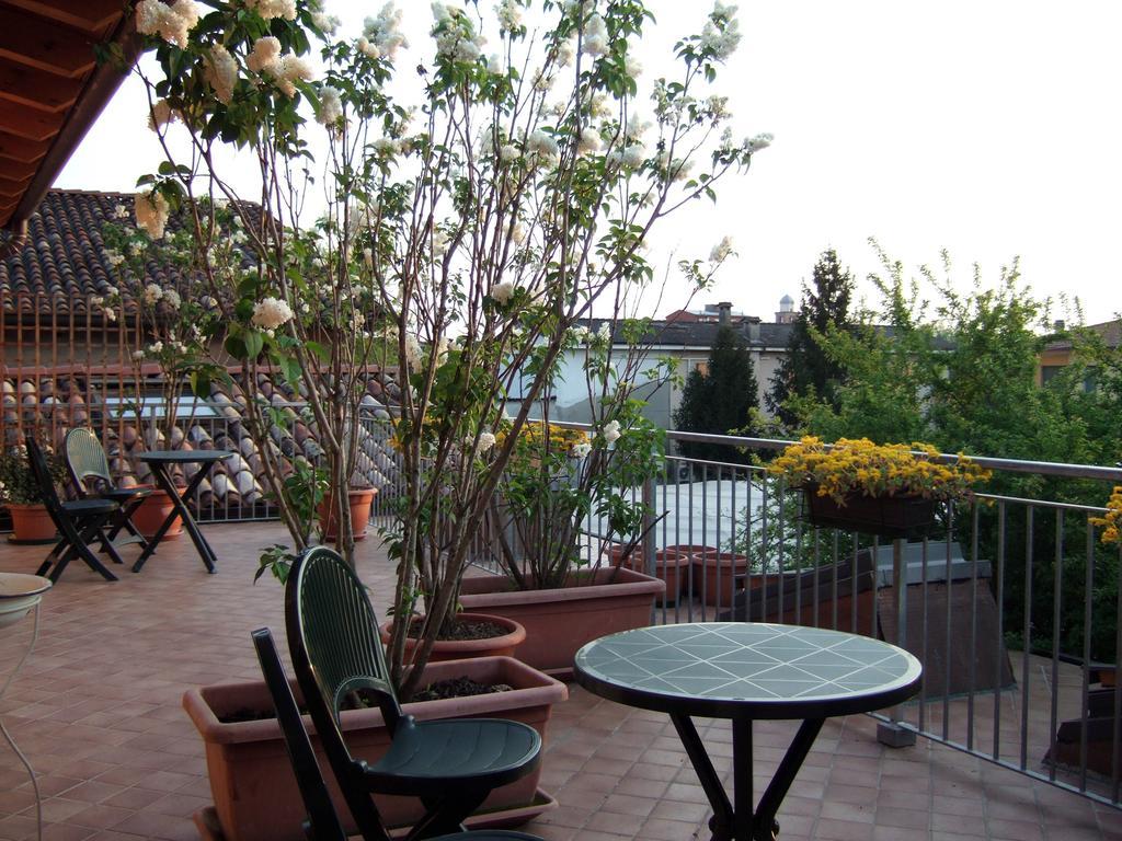 9 Muse Bed And Breakfast Canneto sull'Oglio Room photo