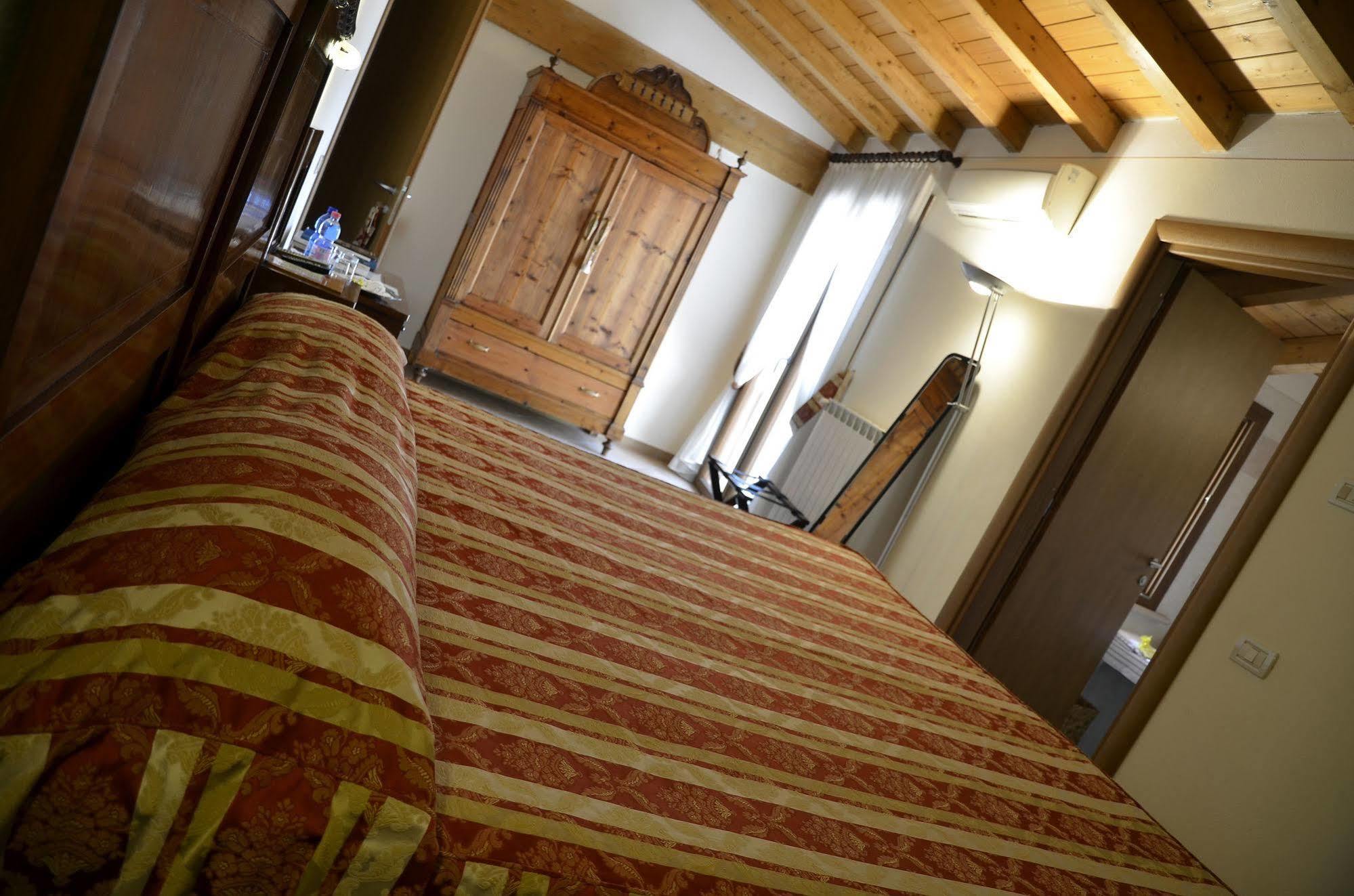 9 Muse Bed And Breakfast Canneto sull'Oglio Exterior photo